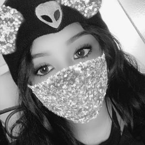 Meet your Posher, Luz